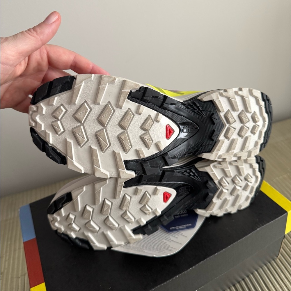 NIB Salomon Women's Xa Cover Trail Running Sneaker Shoe US 6 | UK 7.5 - Picture 9 of 11
